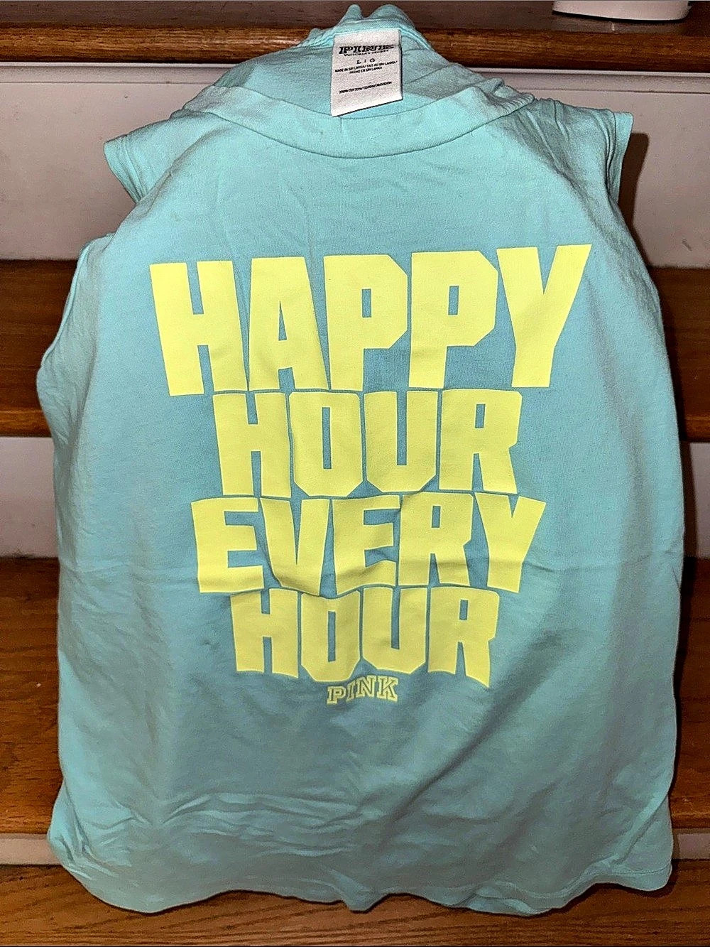 PINK Graphic Sleeveless Tee in Blue & Yellow Size Large
